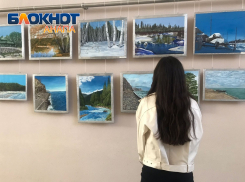 В Анапе проходит выставка художника Андрея Беляева «Пейзажная лирика» 