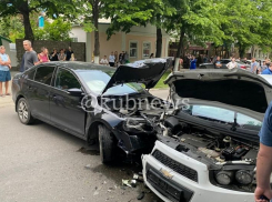 В Анапе 60-летний водитель иномарки устроил ДТП на встречке с шестью автомобилями 