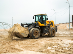 В Анапе планируют завершить отсыпку песка на пляже в Витязево за две недели