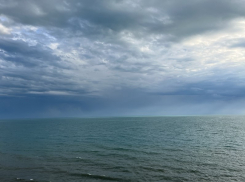 В Анапе запретили купаться в море 