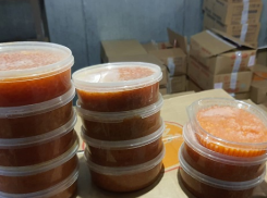 В Анапе полиция пресекла продажу икры и морепродуктов без маркировки