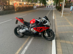 Туристическая полиция Анапы пресекла опасную езду мотоциклиста без прав