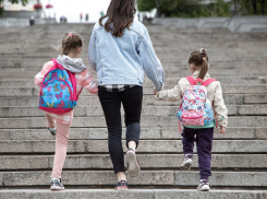 Для анапчанок с двумя и более детьми могут сократить рабочую неделю