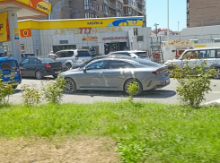 Топливо в Анапе: обеденный объезд показал — очереди уменьшились, бензин есть почти везде