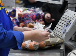 Анапчане смогут снимать наличные на кассах магазинов