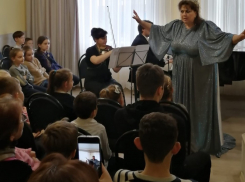 В Анапе прошла благотворительная новогодняя встреча для детей