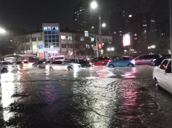 В Анапе опять прошел ливень, улицы подтопило