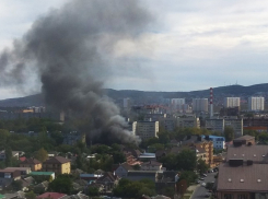 В Анапе на улице Чехова горели торговые павильоны