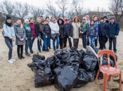 Анапчане приняли участие во Всекубанском субботнике 