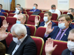 В Анапе депутаты утвердили кандидатуры четырёх новых начальников управлений 