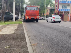 Анапу приводят в порядок после ураганного ветра и сильного дождя