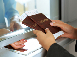 Как анапский мужик за кордон со своим загранпаспортом ходил. И с «чужим» фейсом на фото