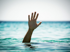 Анапчане спорят, стоит ли спасать утопающих за деньги