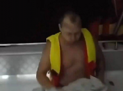 Игнорирование правил чуть не обошлось трагедией: в Анапе ночью спасли из моря 11 человек и собаку