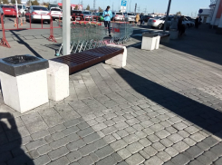  В Анапе решают проблему нехватки урн и скамеек – на закупку выделили 1,7 млн рублей