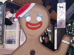 Город готовится к празднику: новогоднее настроение в Анапе!