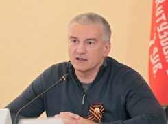 Глава Крыма Сергей Аксенов заявил, что курортный сезон в этом году вряд ли состоится