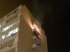 Пожар в анапской высотке охватил два этажа