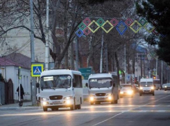 Анапчане обсуждают, нужны ли платёжные терминалы в автобусах, курсирующих по городу