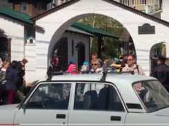 Анапчане пренебрегли самоизоляцией в Вербное воскресенье