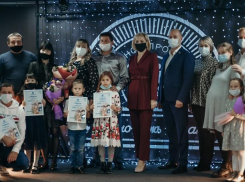  Семьями года в Анапе стали: Самотей, Стратий, Галич, Рыжовы, Наговицины и Булгаковы