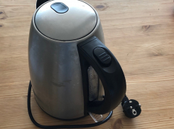 Анапчане в шоке: 8 из 30, проверенных электрочайников выделяют формальдегид