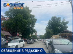 Даже одной машине не проехать: анапчане требуют навести порядок на улице Гребенской