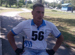 «Давай, Тёма, давай!» - чемпион-колясочник «сделал» всех на гонках в Анапе