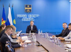 Строительство модульного спортзала и благоустройство парка: в Анапе обсудили реализацию национальных проектов 