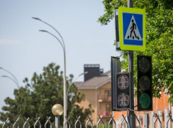 В Анапе на улице Астраханской заработал новый светофор