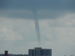 В Анапе над морем пронесся мощный смерч