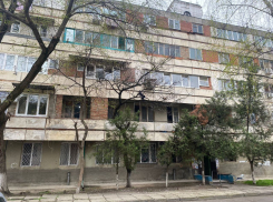 В Анапе взяли на контроль «проблемный дом» на улице Ленина