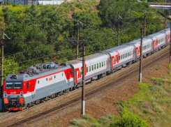 На новогодние праздники для анапчан путешествие на поезде станет дорогим удовольствием