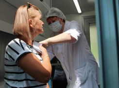 1200 работников образования в Анапе привились от коронавируса
