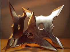 В полицию Анапы доставили пассажира автобуса с холодным оружием