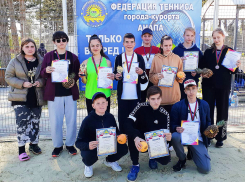 Анапчане отлично показали себя на первенстве по пляжному теннису