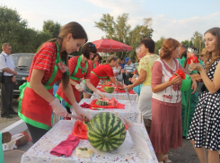 Анапчане могут попасть на праздник вина и угоститься сочными арбузами