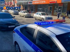 Водитель BMW в Анапе выехал на перекрёсток на красный свет и был задержан