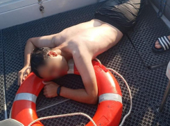 В Анапе мужчина спас тонущую девушку из воды 