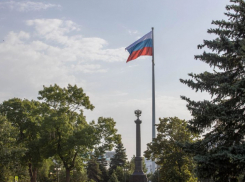 Мэр города поздравил анапчан с Днем Конституции