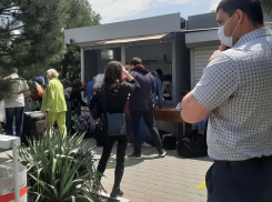 Снова скандал: гостью из Иркутска привезли обсерватор Анапы под конвоем