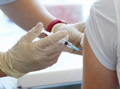 Подростки Анапы уже могут поставить прививку от коронавируса