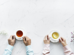 Некоторые врачи утверждают, что при простуде традиционный чай с лимоном не помогут