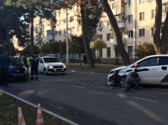 В Анапе в результате ДТП с такси 18-летний парень попал в больницу