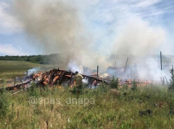 В Куматыре под Анапой загорелась ферма 