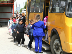 Власти Анапы хотят увеличить доплаты водителям школьного транспорта