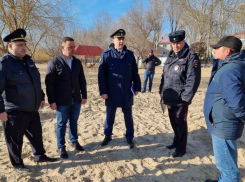Прокуратура провела проверку по поводу свалки мусора на побережье Анапы