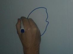 В анапском автобусе студент рисовал на сиденьях «грязные картинки» категории 18+