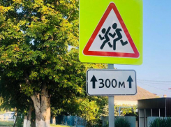 Дорожные знаки и разметку обновляют в Анапе