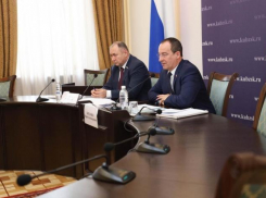 Анапчане вышли на председателя ЗСК с законодательными инициативами